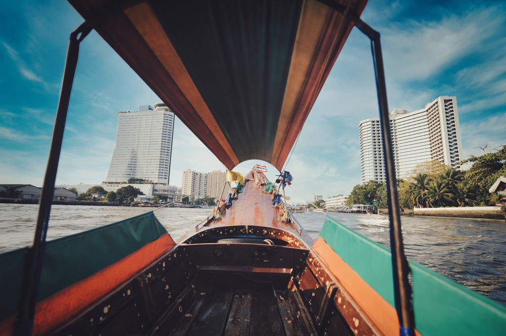 Bangkok Canal Tour on Long Tail Boat (1 Hour)