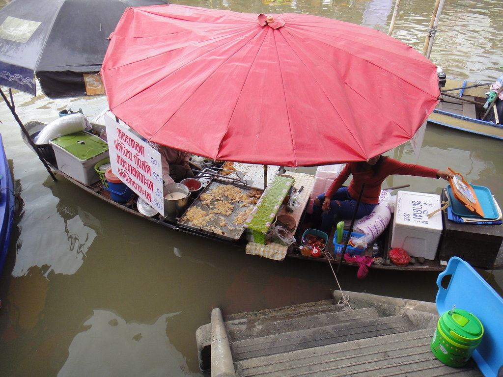 Amphawa Floating Market – Boat Ride — photo 3