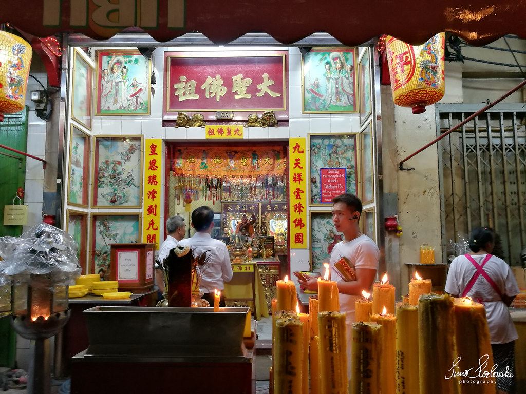 Secrets of Chinatown - Tuk Tuk Food Tour Bangkok - Standard Tuk Tuk — photo 2