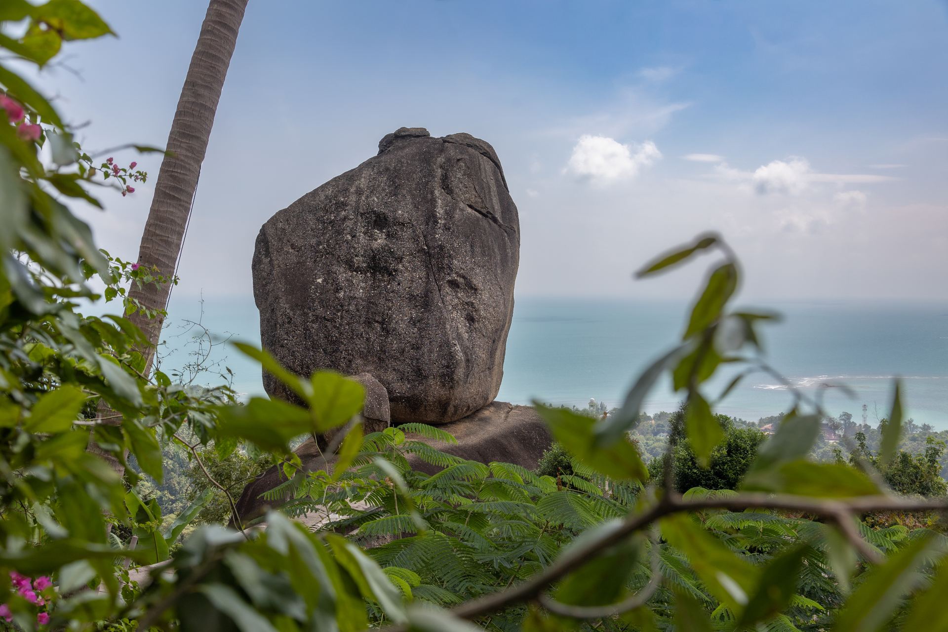 Overlap Stone Koh Samui – Entry Ticket