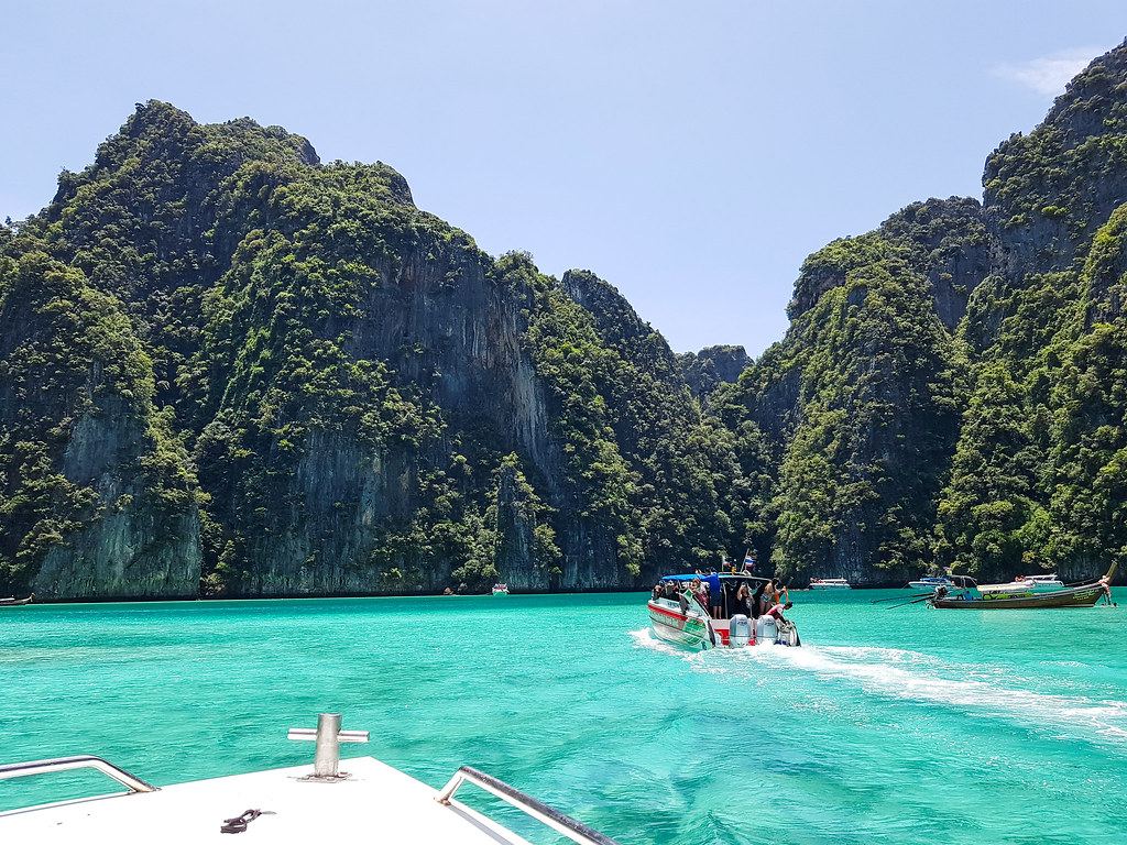 Phi Phi Island Tour by Big Boat with Buffet Lunch – Exc NPF – Sharing Basis