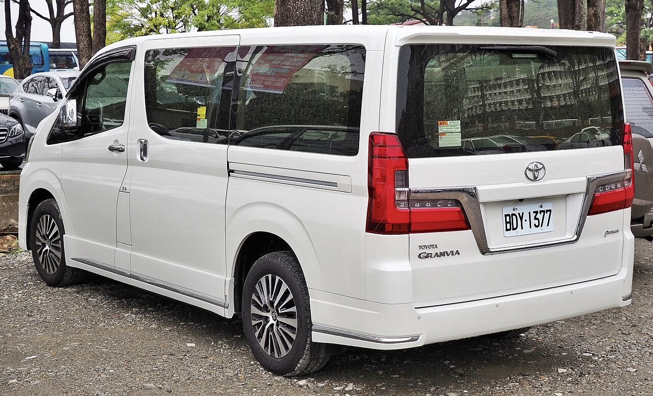 Premium Van Transfer — Bangkok (Round Trip)